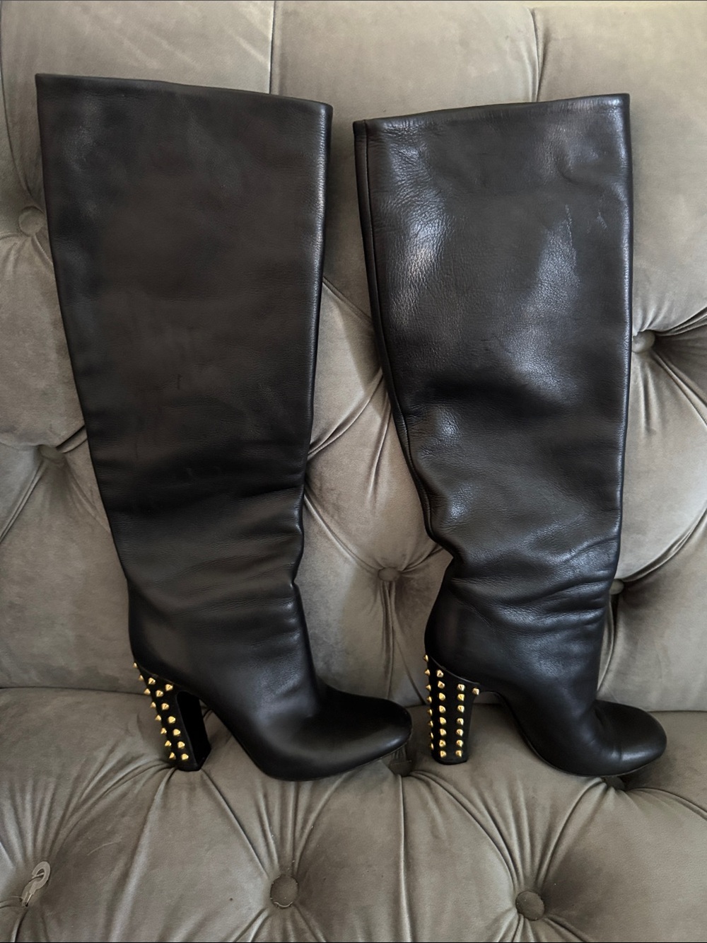 Gucci “Jacqueline “Black Leather Knee-High Boots with Gold Stud Heel